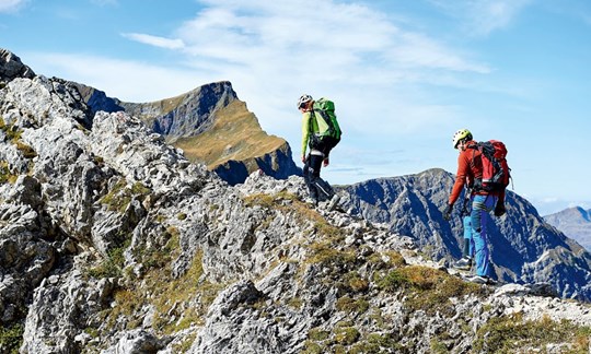 Der Mindelheimer Klettersteig führt immer am Grat entlang.
