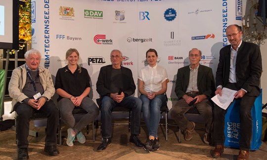 Die Jurymitglieder mit Festival-Direktor Michael Pause (von links): Martin Kaufmann, Julia Brunner, Benedikt Kuby, Moja Volkar Trobevšek, Helmut Scheben, Michael Pause.