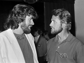 Immer wieder gemeinsam unterwegs: Reinhold Messner (li) und Peter Habeler, hier im Jahr 1988.