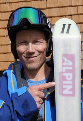 ALPIN-Testchef und Bergführer Olaf Perwitzschky beantwortet Fragen zum Einstieg ins Skitourengehen