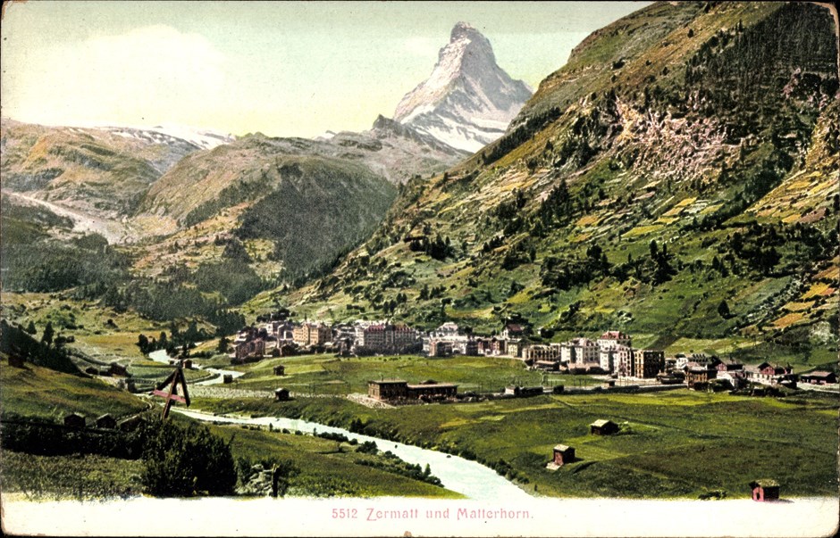 Der Name Matterhorn leitet sich aus den Worten "<strong>Matte und  Horn"</strong> ab. "Matte" steht im Walliser Dialekt für Wiese, „Horn“ bedeutet so viel  wie Gipfel. Gemeint ist wahrscheinlich die Wiese unterhalb der Gornerschlucht,  auf der das heutige Zermatt ("Zur Matte") steht. Die Einheimischen Walliser  nennen das Matterhorn übrigens "<strong>ds Horu"</strong>. Im Französischen heißt es <strong>Mont Cervin</strong>  und die Italiener nennen es <strong>Monte Cervino</strong>.