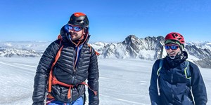 Mit dem Gleitschirm vom Gasherbrum II (8034 m)