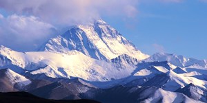 Der Mount Everest von der Nordseite.